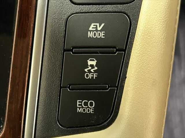 TOYOTA ALPHARD hybrid 4WD 2015