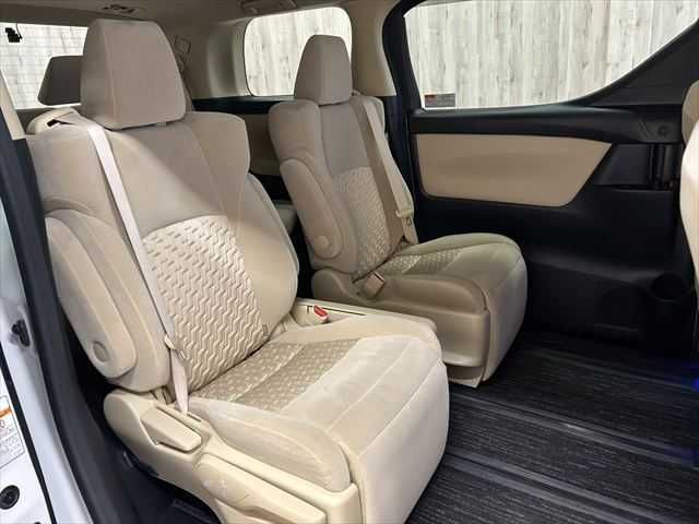 TOYOTA ALPHARD hybrid 4WD 2015