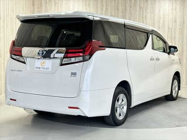 TOYOTA ALPHARD hybrid 4WD 2015