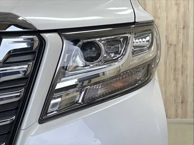 TOYOTA ALPHARD hybrid 4WD 2015