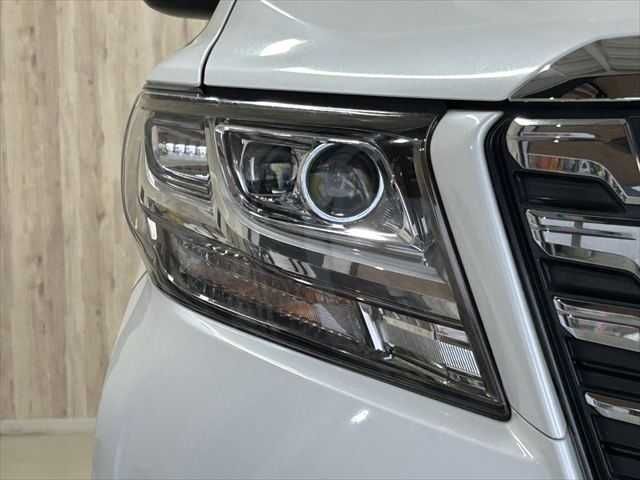 TOYOTA ALPHARD hybrid 4WD 2015