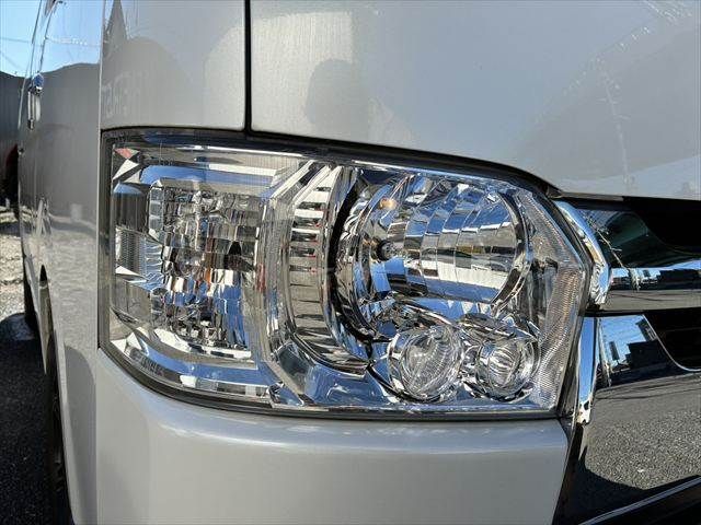 TOYOTA HIACE van 2WD 2018