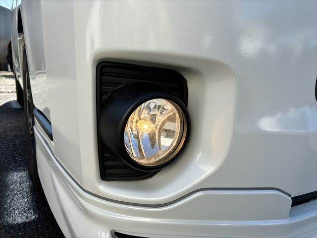 TOYOTA HIACE van 2WD 2018