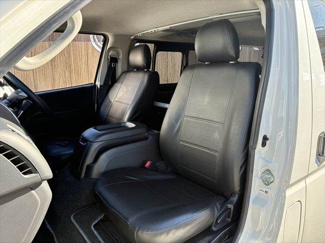 TOYOTA HIACE van 2WD 2018