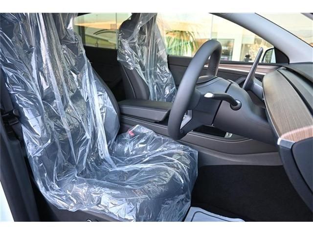 TESLA TESLA MODEL Y 2025