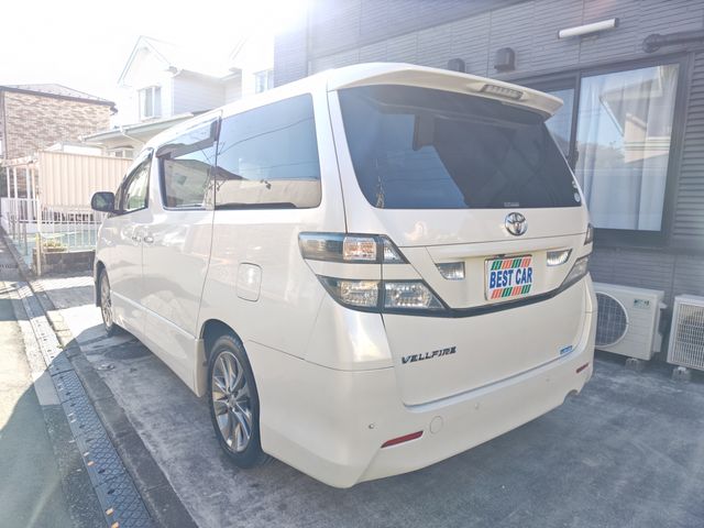 TOYOTA VELLFIRE 2011