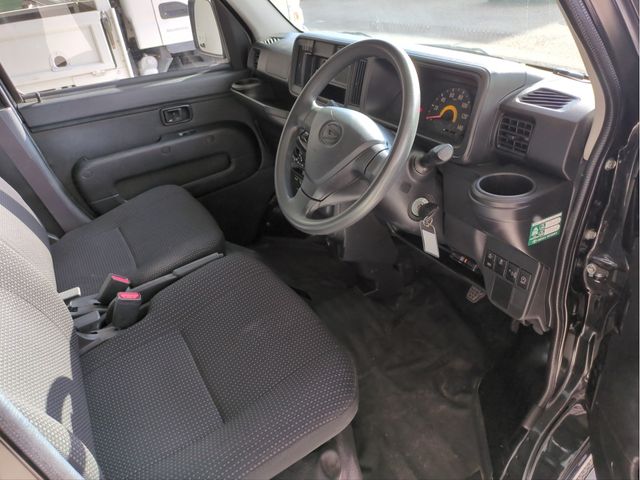 DAIHATSU HIJET CARGO 2021