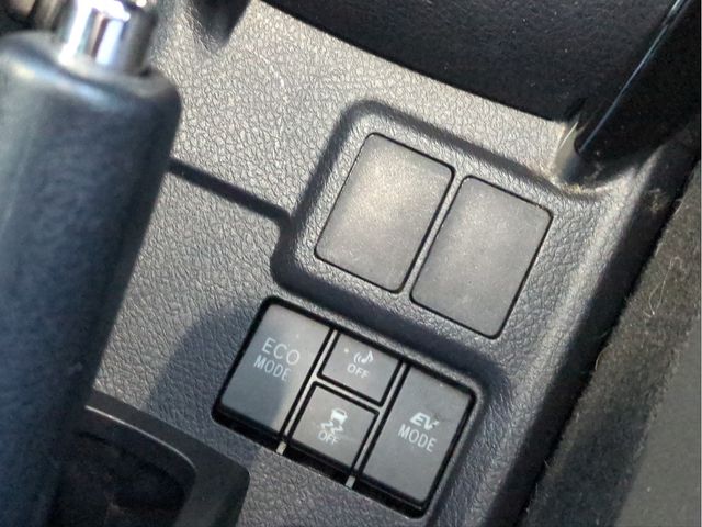 TOYOTA COROLLA FIELDER HYBRID 2015