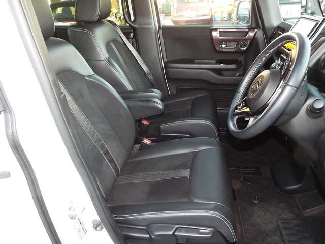 HONDA N BOX CUSTOM 2017