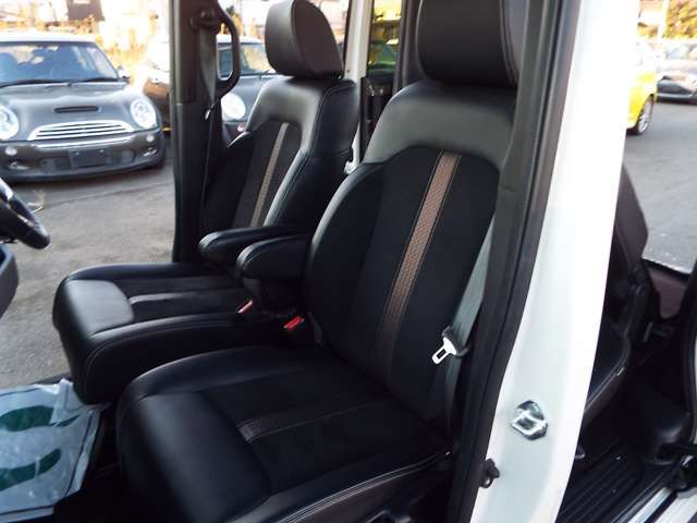 HONDA N BOX CUSTOM 2017