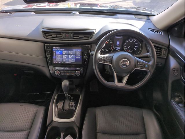 NISSAN X-TRAIL 2WD 2018