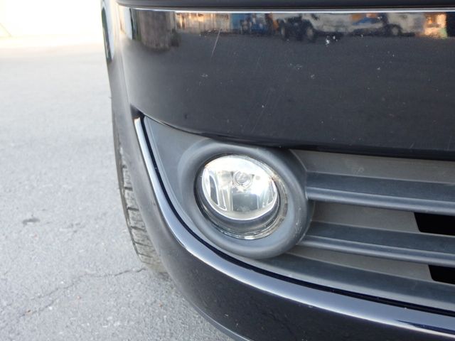 VOLKSWAGEN VOLKSWAGEN GOLF TOURAN 2010