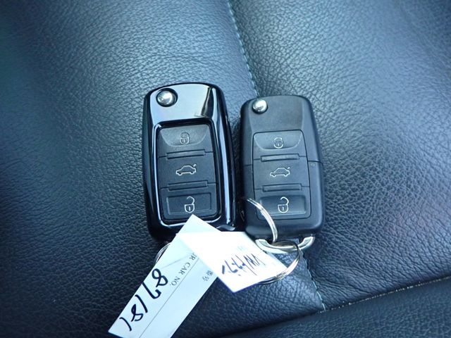 VOLKSWAGEN VOLKSWAGEN GOLF TOURAN 2010