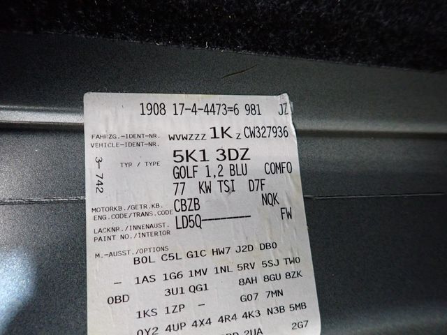 VOLKSWAGEN VOLKSWAGEN GOLF 2012