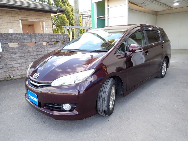 TOYOTA WISH 2015