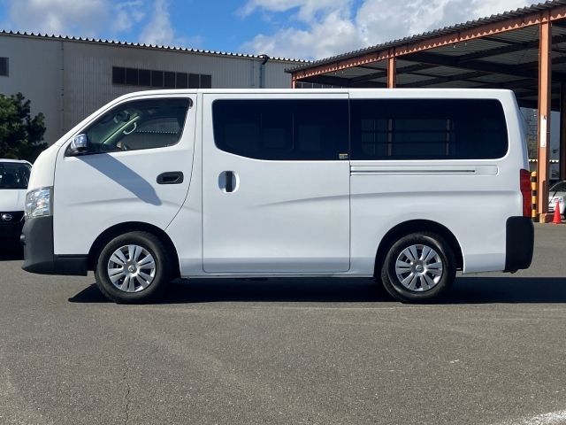 NISSAN NV350 CARAVAN 2019