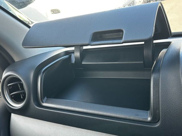 NISSAN NV350 CARAVAN 2019