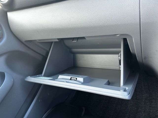 NISSAN NV350 CARAVAN 2019