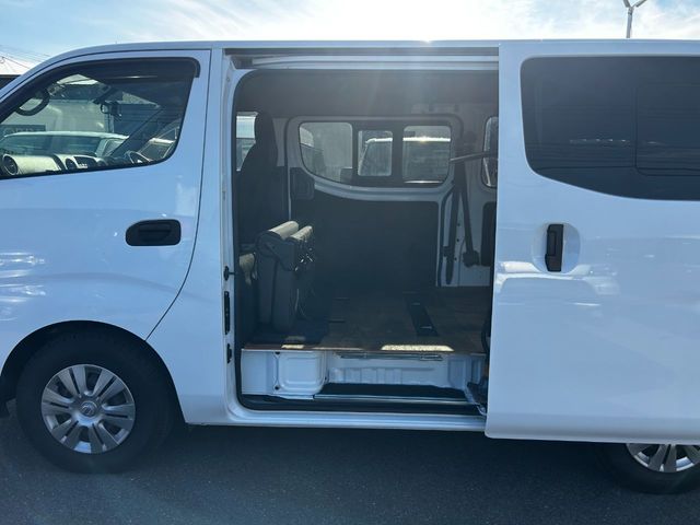 NISSAN NV350 CARAVAN 2019