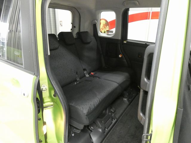 TOYOTA ROOMY 4WD 2018