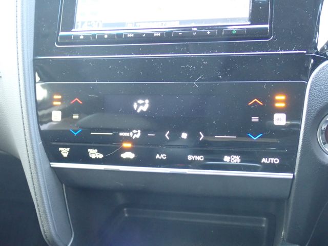 HONDA SHUTTLE HYBRID 2016