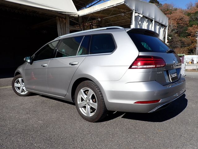 VOLKSWAGEN VOLKSWAGEN GOLF VARIANT 2017