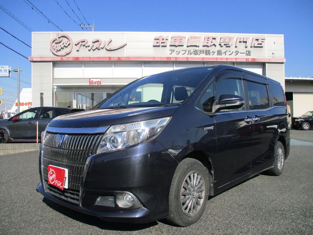 TOYOTA ESQUIRE HYBRID 2015