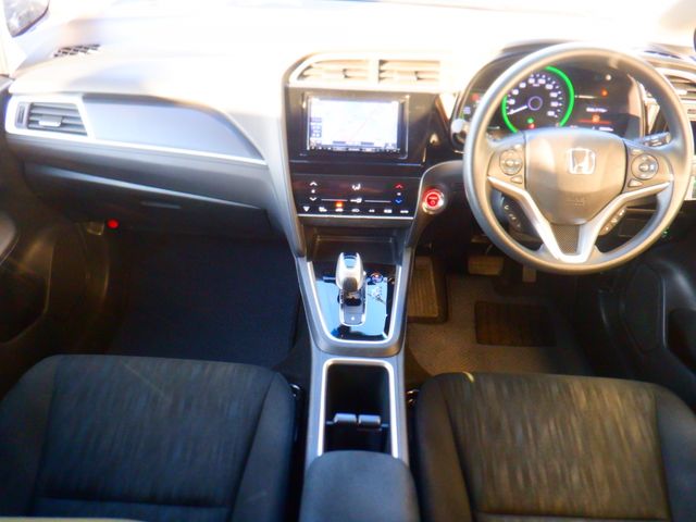 HONDA SHUTTLE HYBRID 4WD 2020