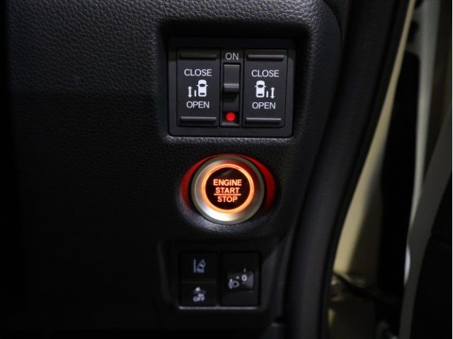 HONDA N BOX CUSTOM 4WD 2022