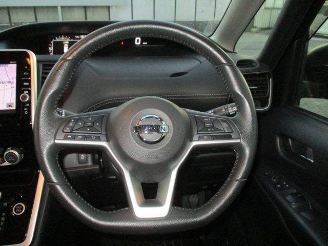 NISSAN SERENA  S-HYBRID 2017