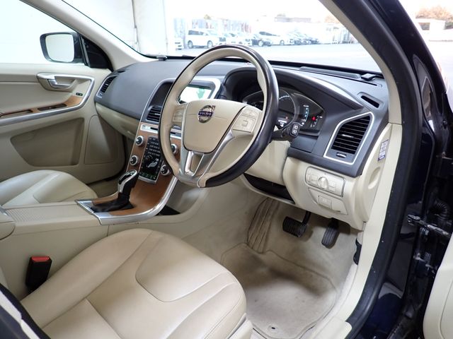 VOLVO VOLVO XC60 2017