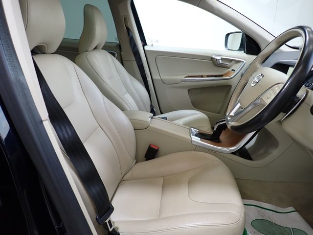 VOLVO VOLVO XC60 2017