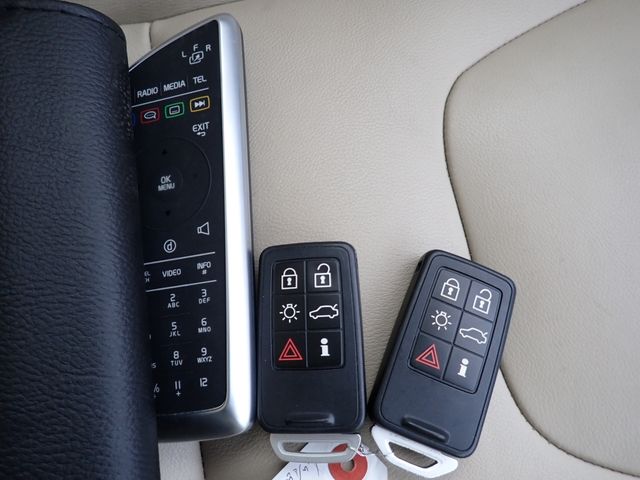 VOLVO VOLVO XC60 2017