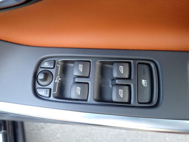 VOLVO VOLVO S60 2012