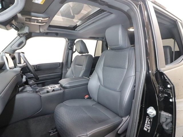 TOYOTA LANDCRUISER 250 2025