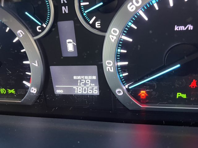 TOYOTA VELLFIRE 2009