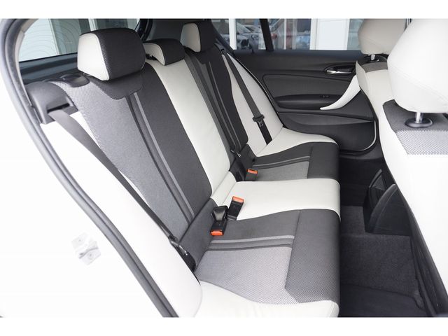 BMW BMW 1series 2018