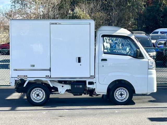 DAIHATSU HIJET truck 2017