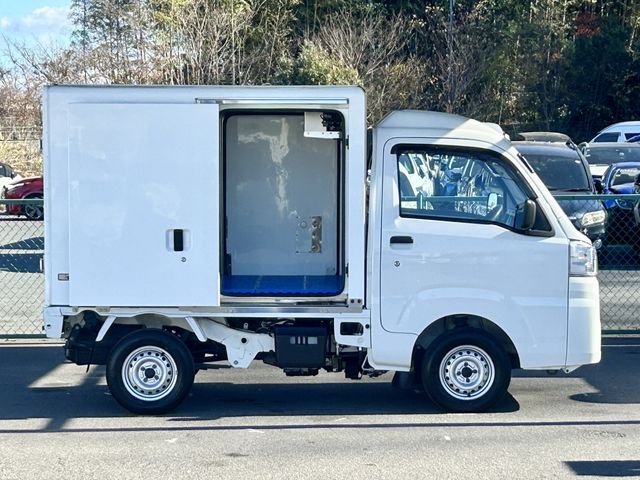 DAIHATSU HIJET truck 2017