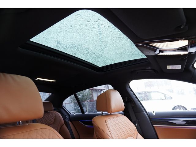 BMW BMW 7series 2021