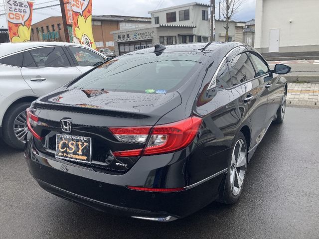 HONDA ACCORD HYBRID 2021