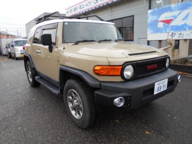 TOYOTA FJ CRUISER 4WD 2011