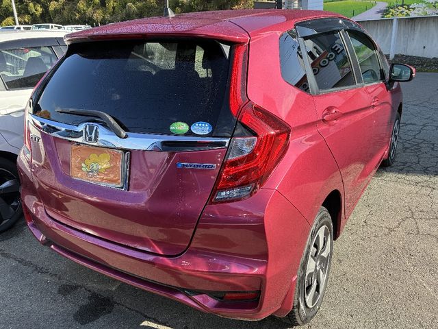 HONDA FIT HYBRID 4WD 2017