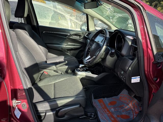 HONDA FIT HYBRID 4WD 2017