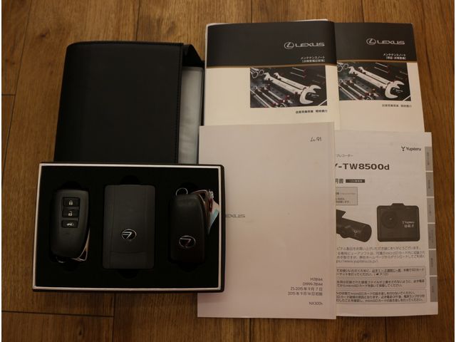 TOYOTA LEXUS NX300h 2016