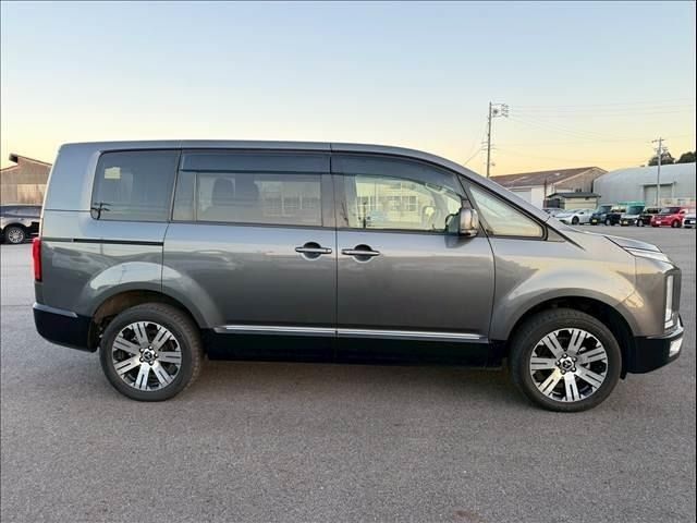 MITSUBISHI DELICA D:5 4WD 2020