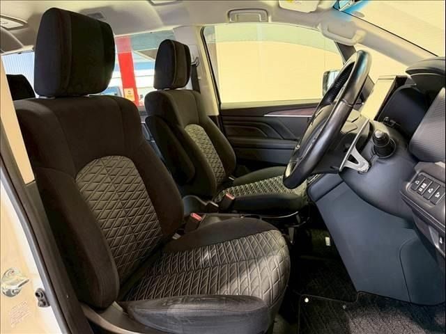 MITSUBISHI DELICA D:5 4WD 2019