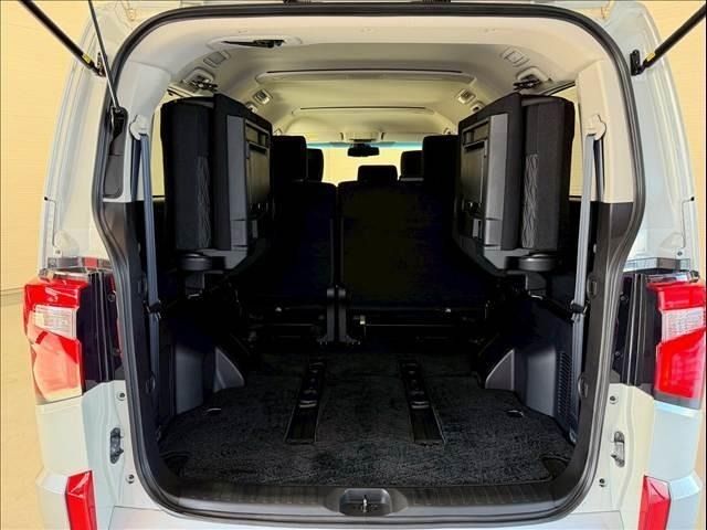 MITSUBISHI DELICA D:5 4WD 2019