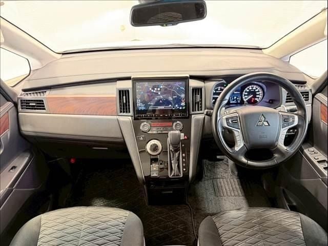 MITSUBISHI DELICA D:5 4WD 2019