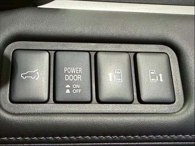 MITSUBISHI DELICA D:5 4WD 2019